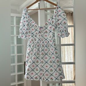 Hill House short Ophelia in butterfly trellis